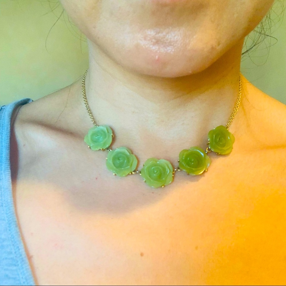 Vintage gold chain green floral necklace